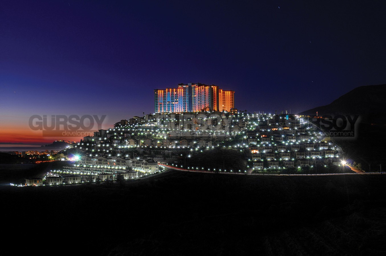 Квартира 2+1 с панорамным видом на море, 90 м2 в Каргыджаке. в Турции - фото 1