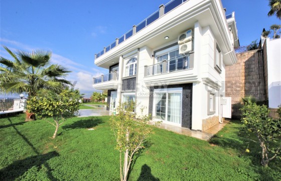 Вилла 3+1 с сауной и бассейном в Каргыджаке, 400 м2. в Турции - фото 2