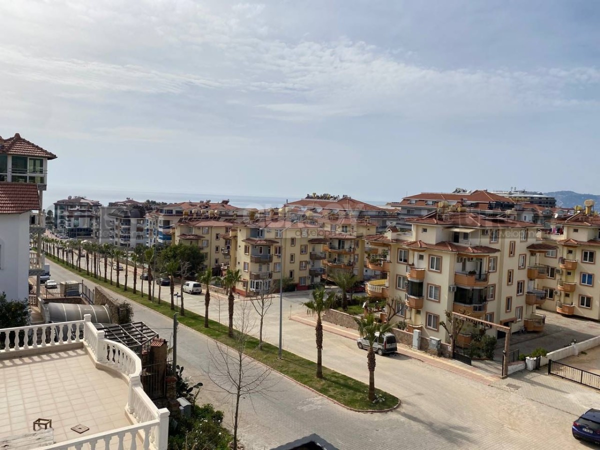 Новая меблированная квартира 1+1 с видом на море в 300 м от моря в Кестеле, 50 м2 в Турции - фото 1