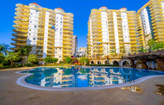 Просторный дуплекс 4+1 в масштабном жилом комплексе в Махмутларе, 285 м2 в Турции - фото 1