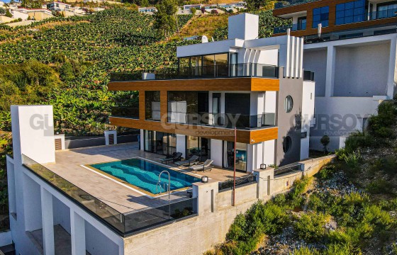 Вилла в стиле хайтек в Каргыджаке. 4+2, 225м2 в Турции - фото 6