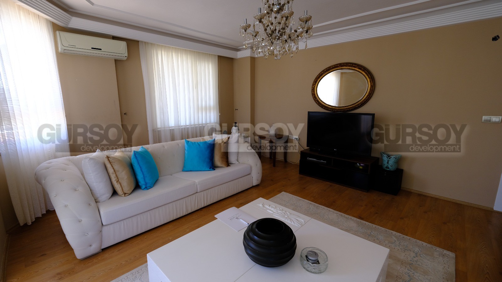 Меблированная квартира 4+2 с собственной сауной,200м2 в Турции - фото 1