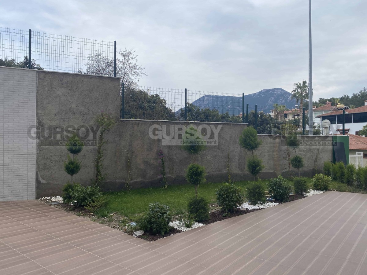 Меблированный дуплекс 3+1 с собственным садом,115м2 в Турции - фото 1