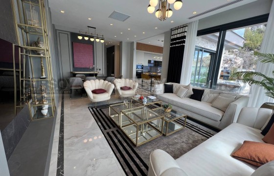 Новая роскошная меблированная вилла 4+1 с панорамными видами в районе Тепе, 300 м2 в Турции - фото 11