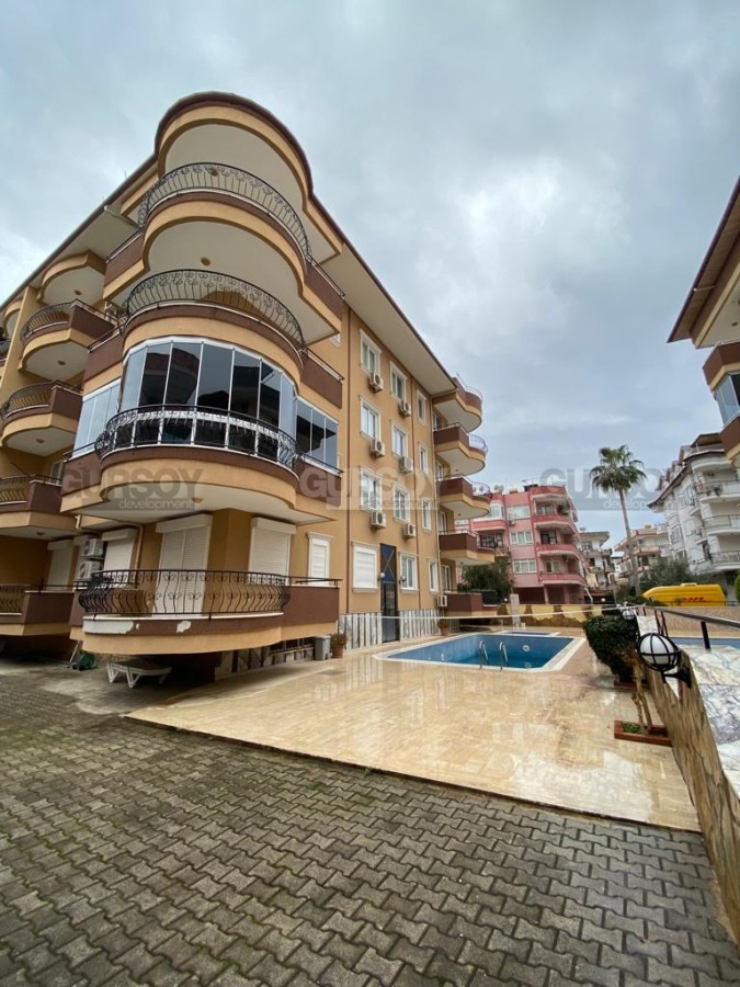 Недорогая меблированная квартира 2+1 в 300 метрах от моря в Оба, 120м2 в Турции - фото 1