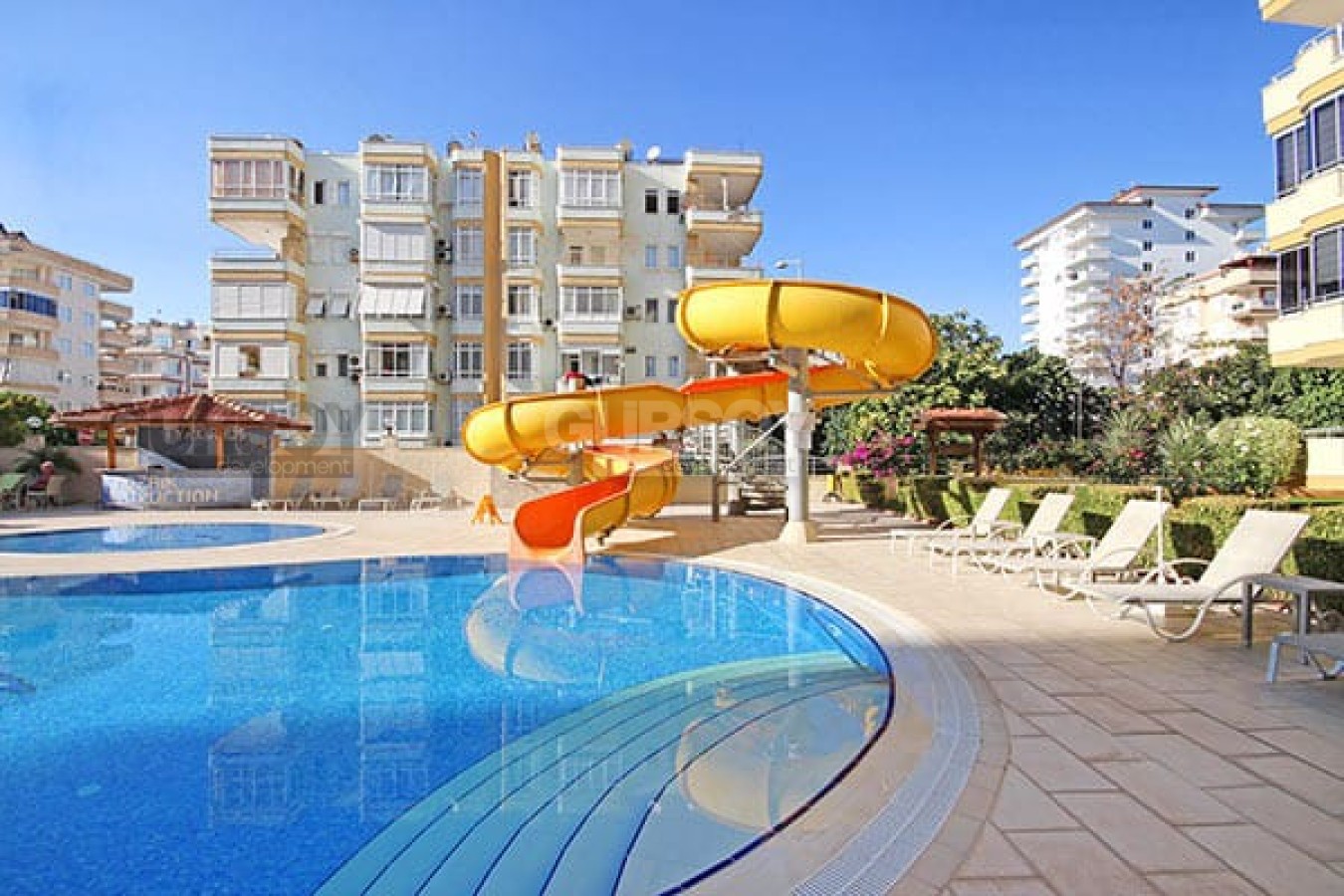 Меблированная квартира 2+1 с видом на море всего в 150 м от моря в Махмутларе, 110 м2 в Турции - фото 1