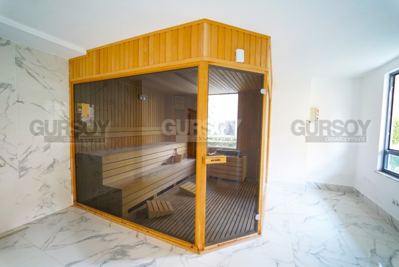 Уютная квартира 2+1 с мебелью всего в 450 метрах от мор в Махмутларе, 110 м2 в Турции - фото 1