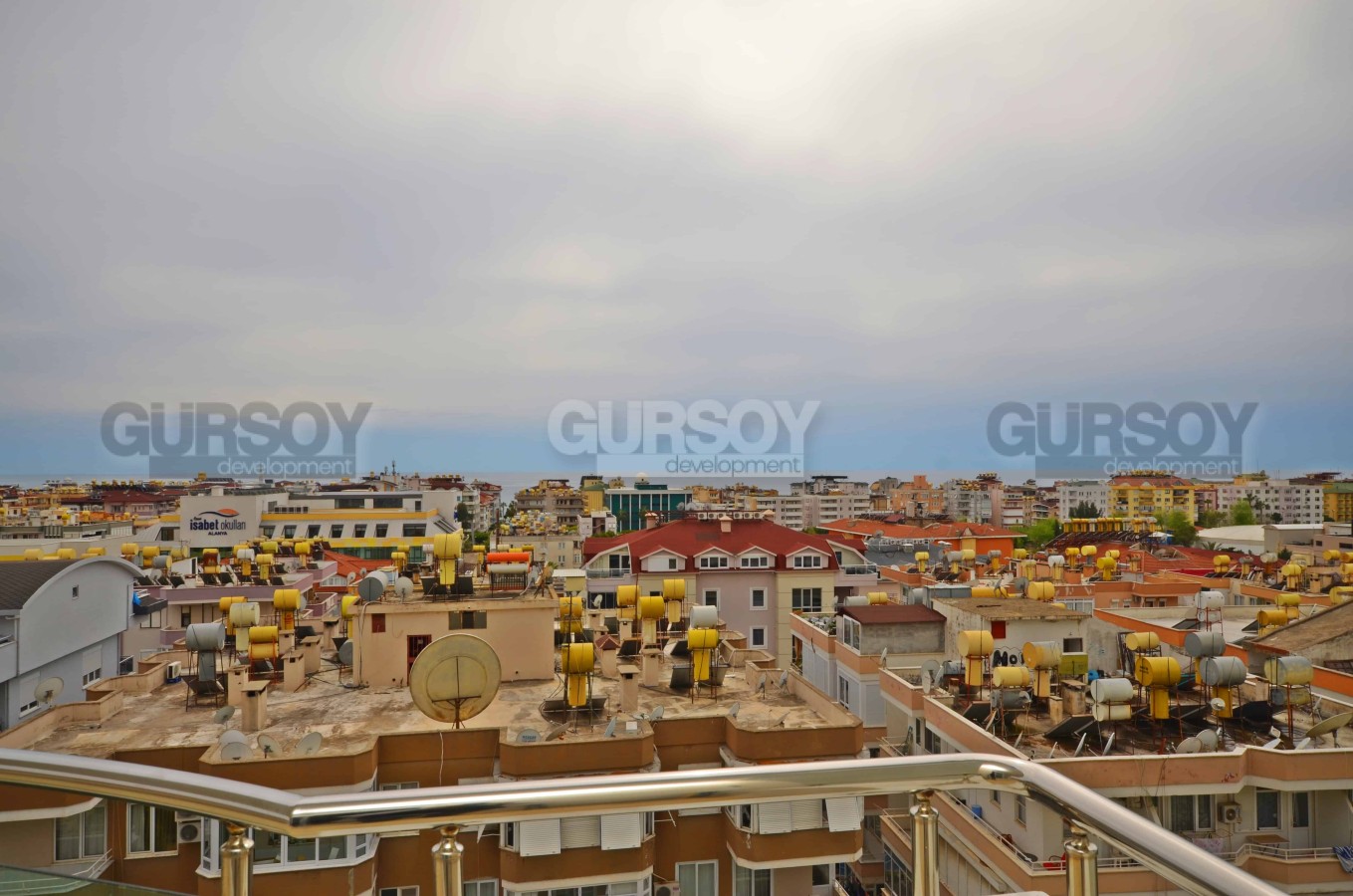 Меблированная квартира 2+1 с видом на море в 600 м от пляжа Клеопатры, 100 м2 в Турции - фото 1
