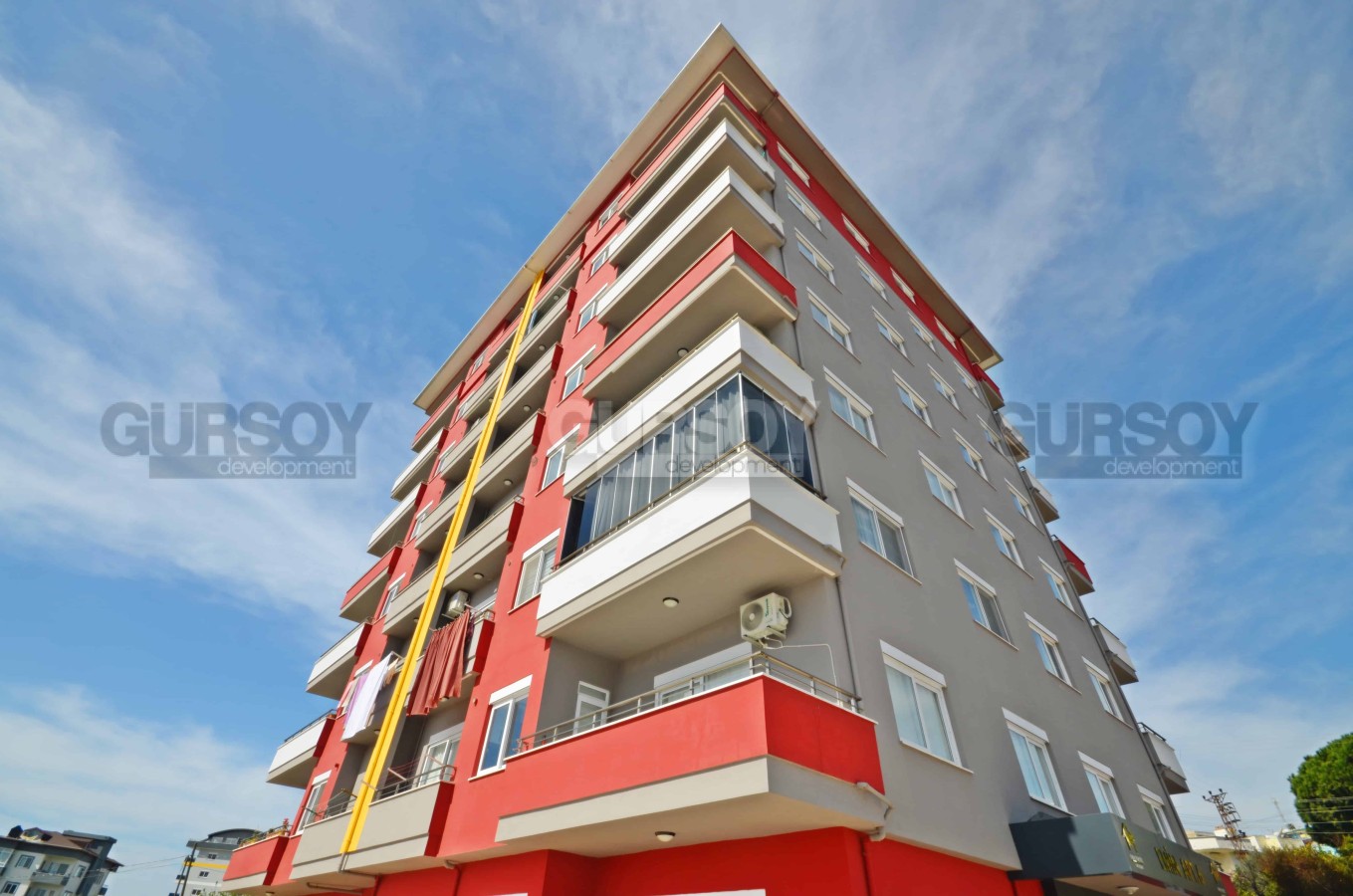 Новая квартира 2+1 с отдельной кухней и видом на море в уютном комплексе в Демирташе, 120 м2 в Турции - фото 1