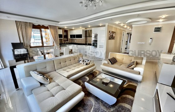 Меблированная квартира 2+1 с видом на море и горы всего в 100 м от пляжа в Махмутларе в Турции - фото 5