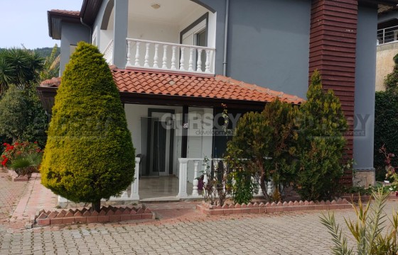 Уютная меблированная вилла 3+1 в районе Тепе с великолепными видами, 226 м2 в Турции - фото 12