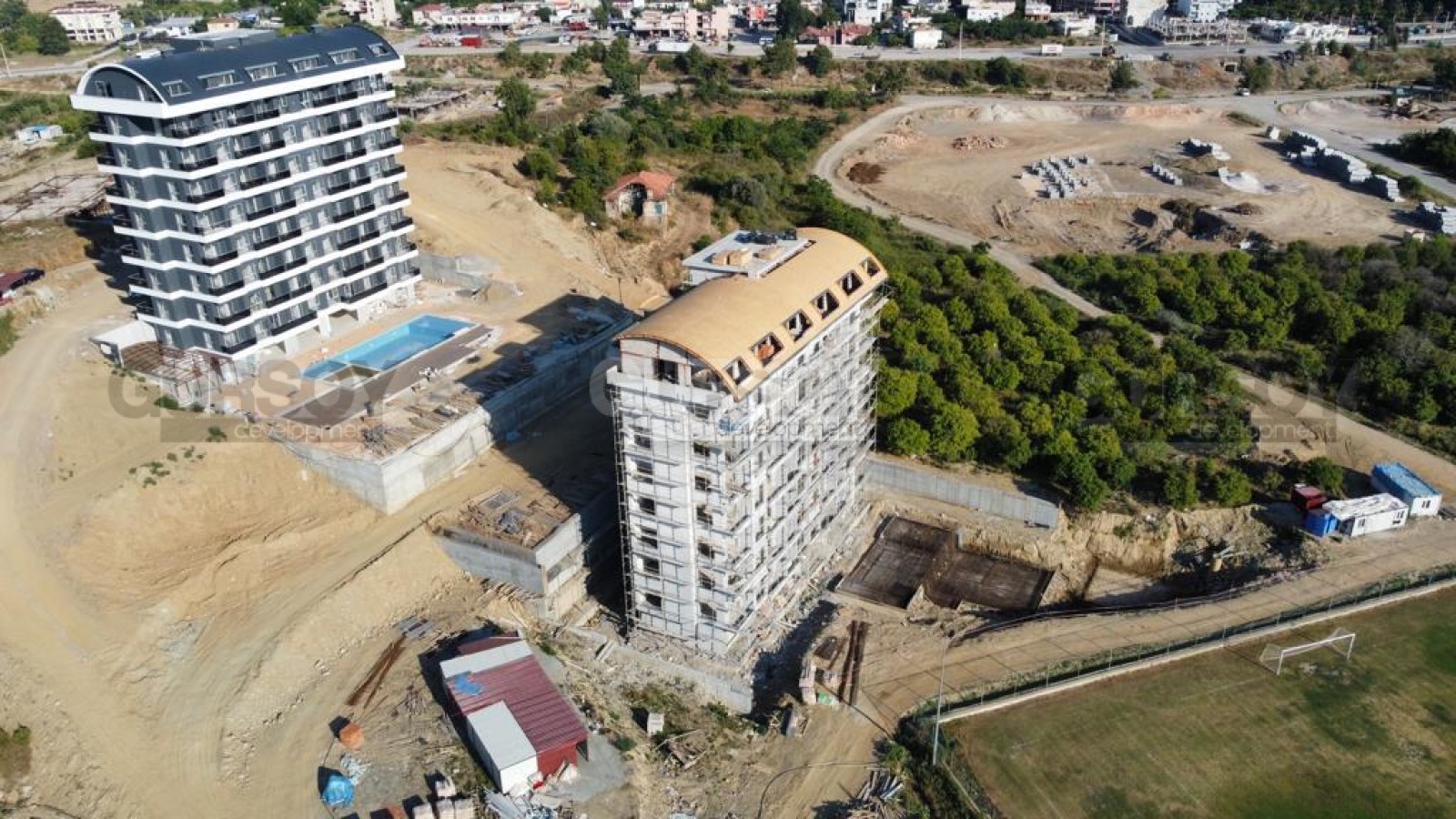 Две новые квартиры 1+1 с видом на море в современном комплексе в Демирташе, 50 м2 в Турции - фото 1