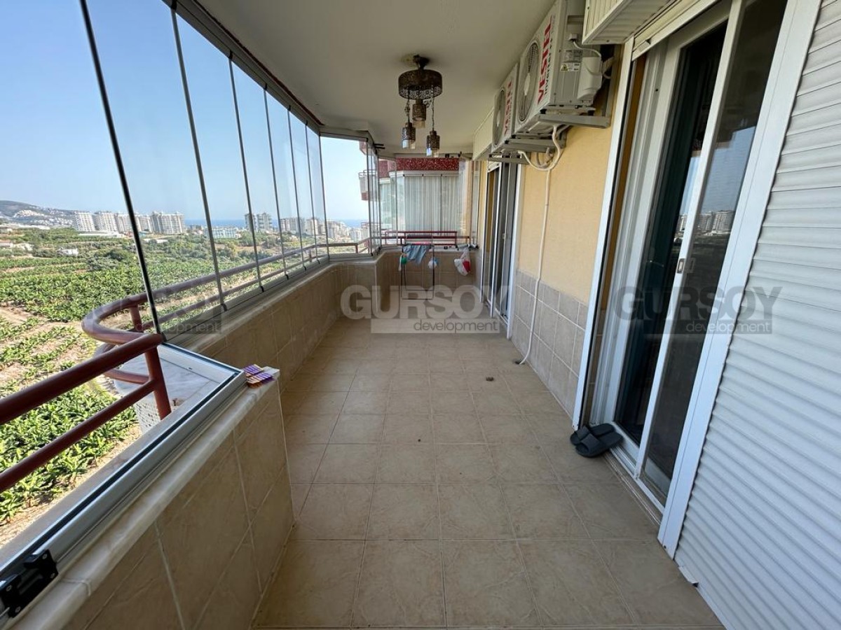 Шикарная квартира с видом на море в популярном районе Махмутлар.  2+1, 130м2 в Турции - фото 1