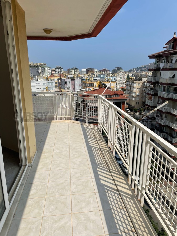 Квартира 3+1 в 700 метрах от пляжа Клеопатры, 135 кв.м. в Турции - фото 1
