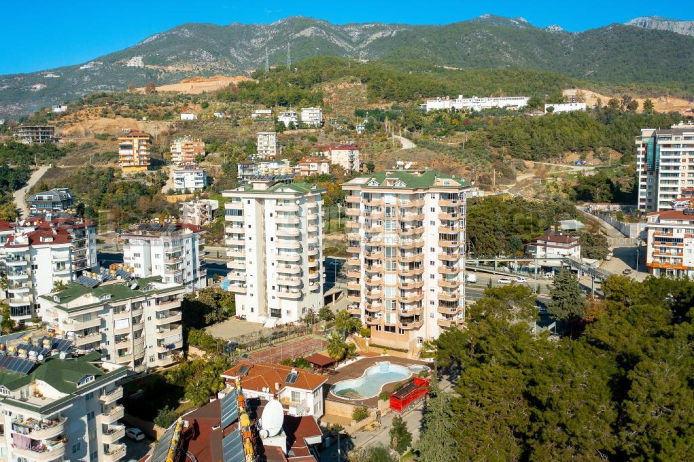 Полностью меблированная квартира 2+1 с видом на горы в Джикджилли, 110 м2 в Турции - фото 1