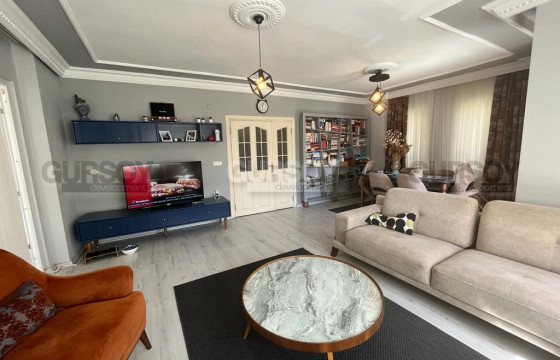 Уютная квартира 3+1, 180м2 с отличной локацией. До моря 900м. в Турции - фото 5