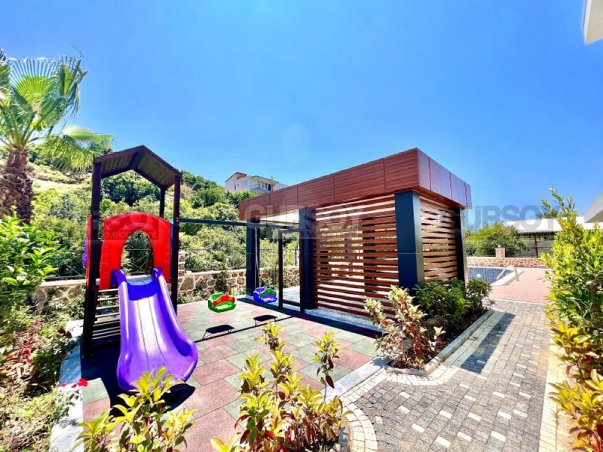 Садовый дублекс в новом комплексе в престижном районе Оба. 4+1, 180м2 в Турции - фото 1
