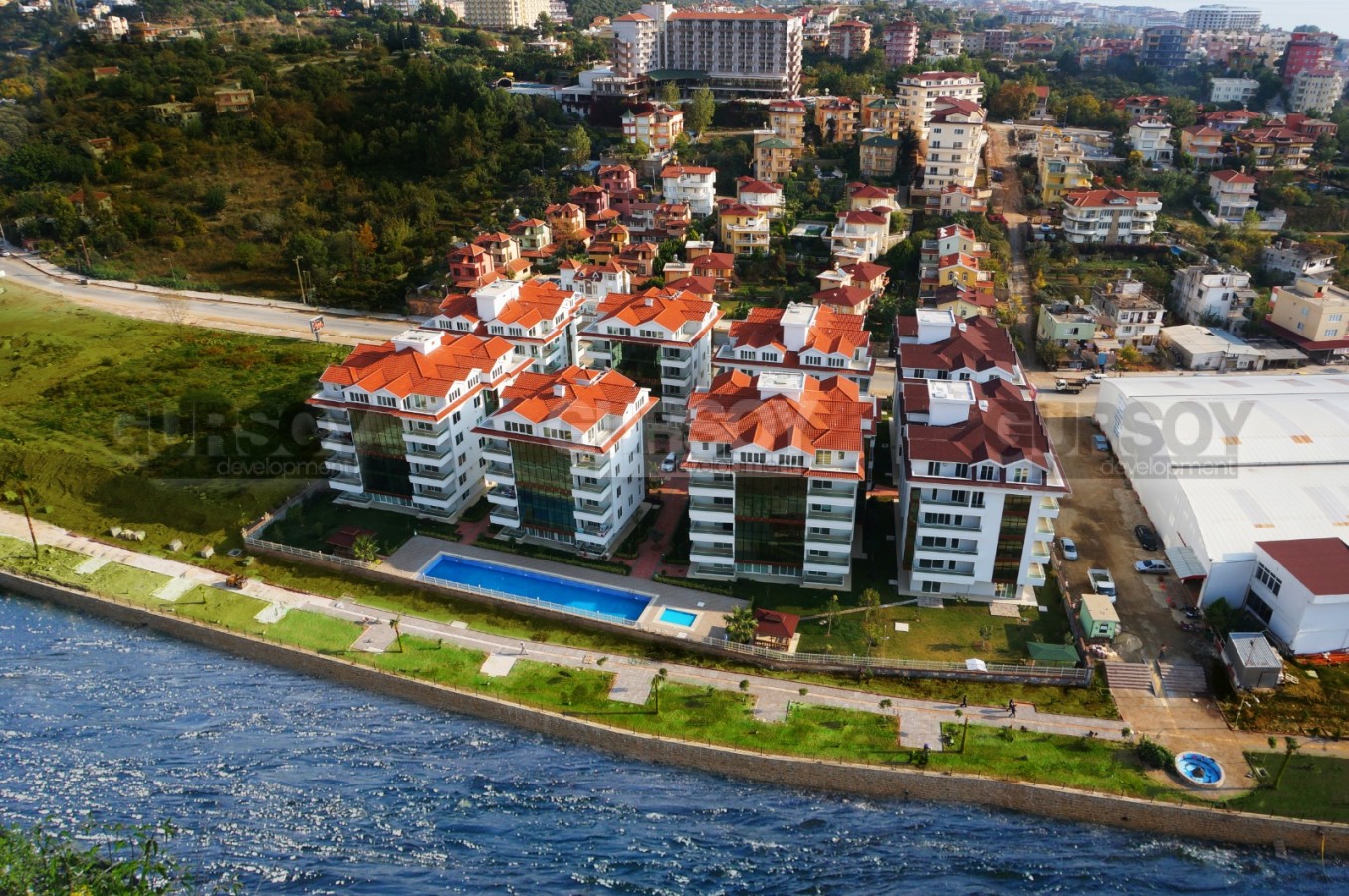 Дизайнерская квартира 1+1 возле набережной реки Димчай, 60 м2. в Турции - фото 1