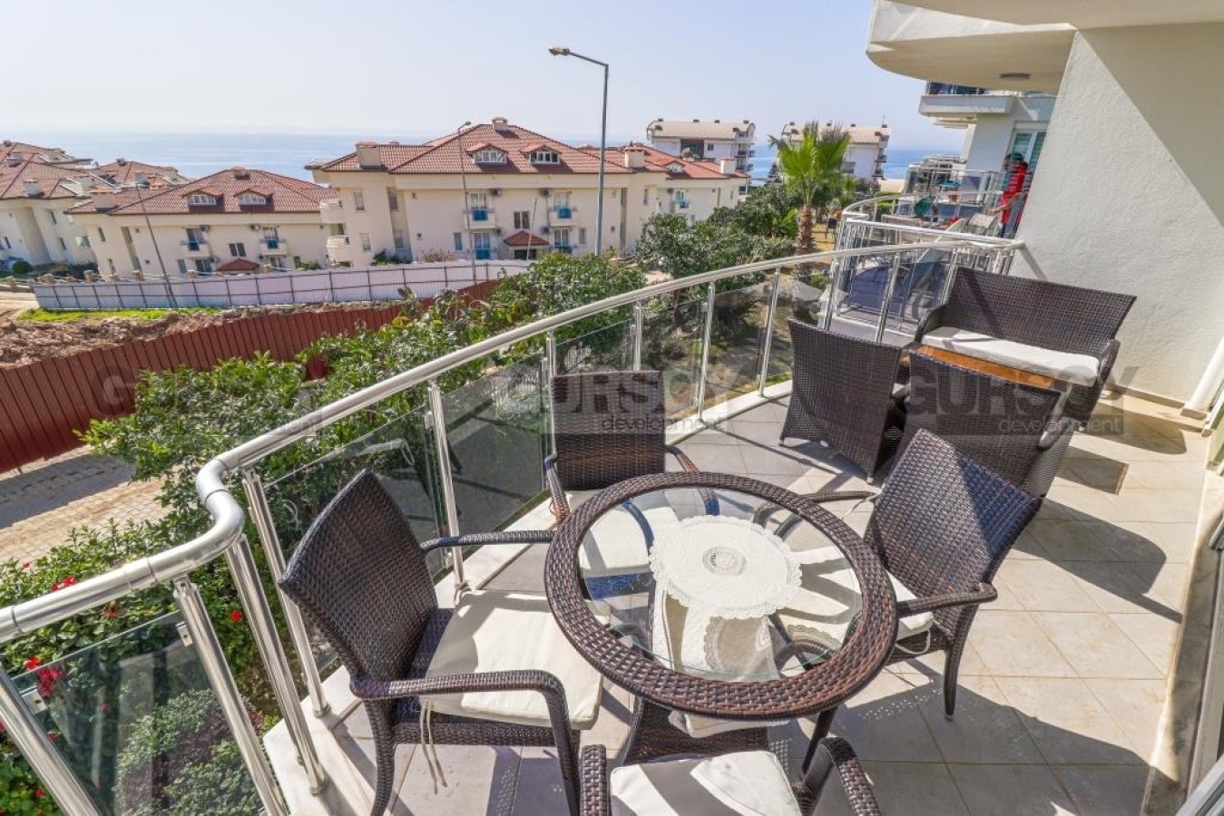 Двухуровневые апартаменты с видом на море в Конаклы, 110 кв.м. в Турции - фото 1