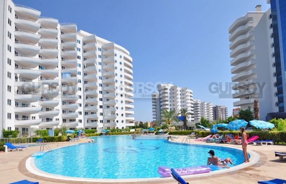 Уютная меблированная квартира с красивыми видами в масштабном ЖК в Махмутларе, 118 м2 в Турции - фото 3