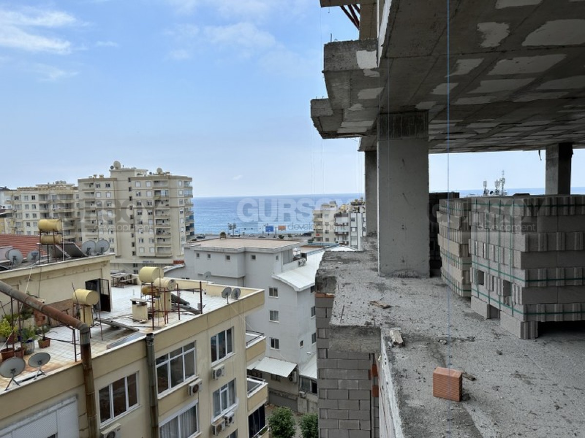 Новая квартира 1+1 с видом на море всего в 200 м от пляжа в районе Тосмур, 60 м2 в Турции - фото 1