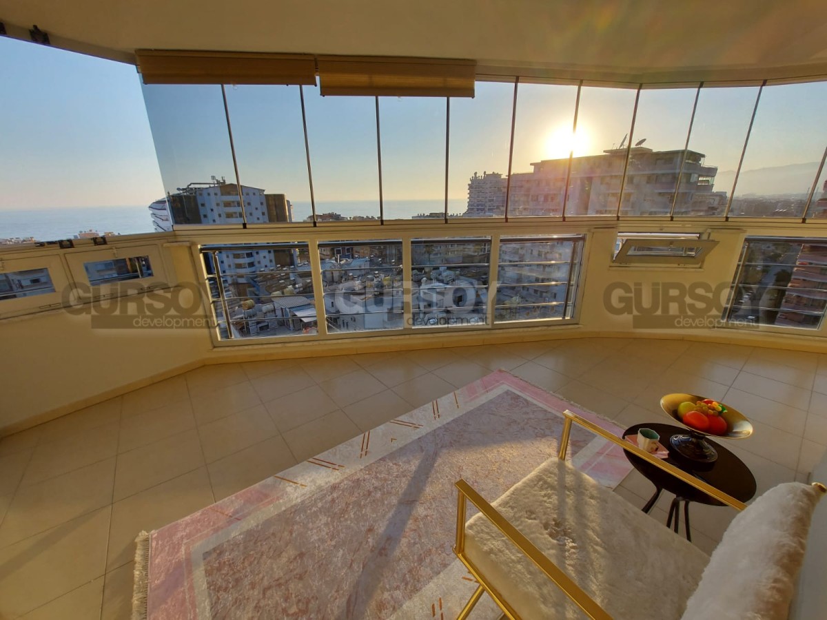Стильная квартира 2+1 с видом на море в центре Махмутлара, 110 м2 в Турции - фото 1
