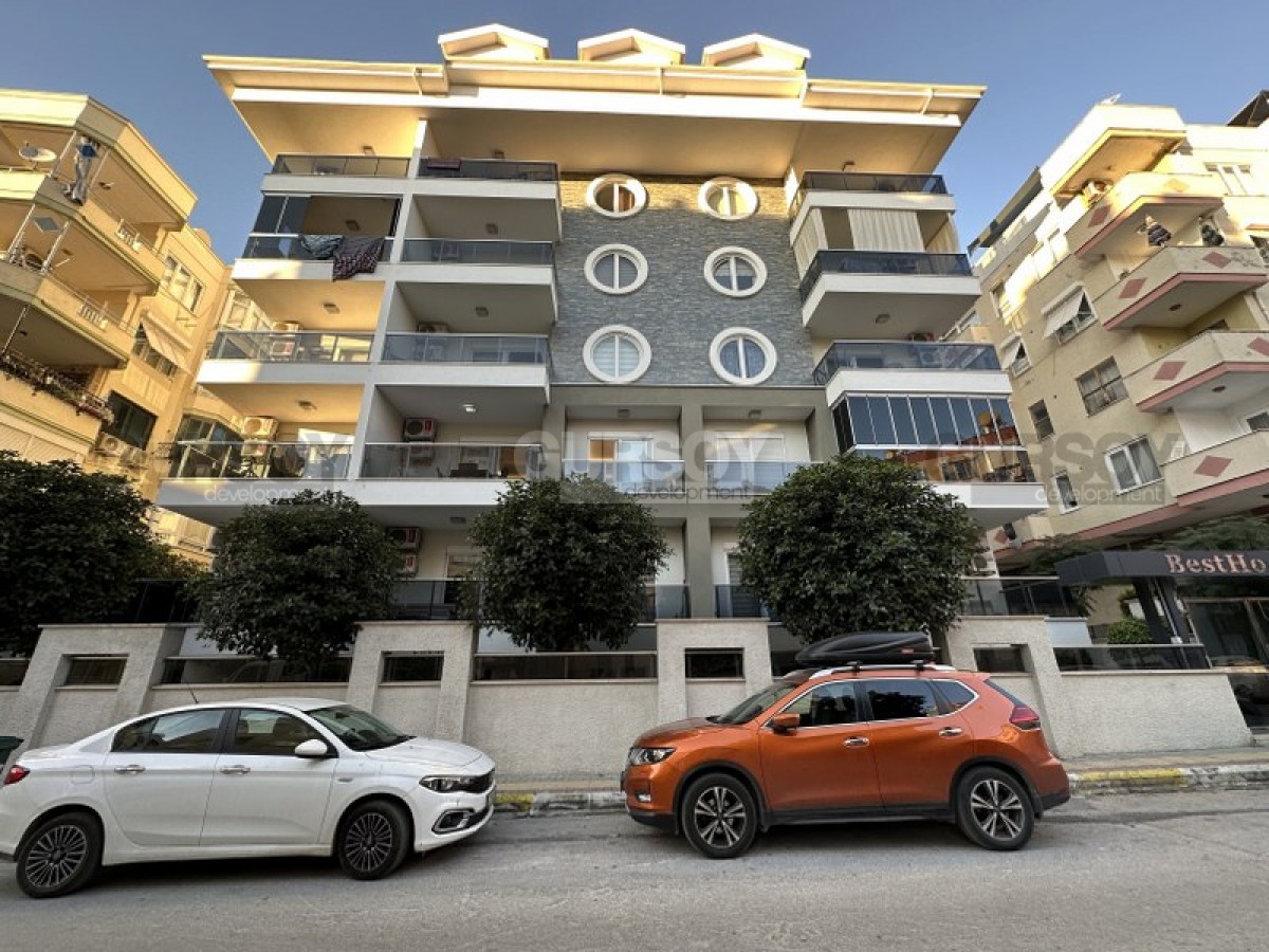 Меблированные апартаменты в районе Клеопатра 1+1, 55м2 в Турции - фото 1