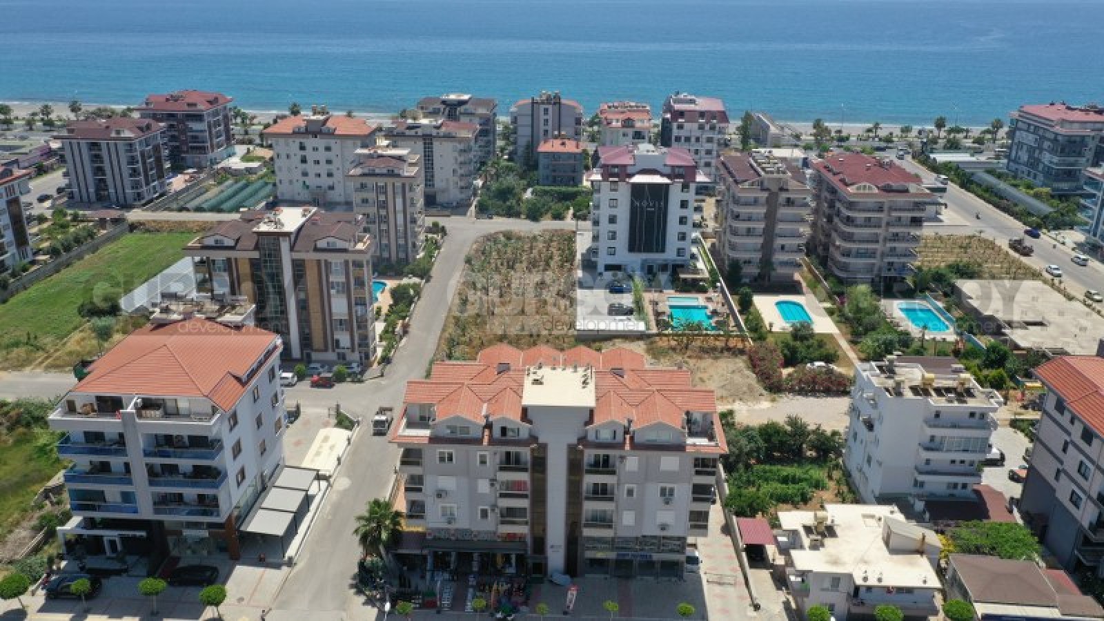Квартира 2+1 в 100 м от моря в районе Кестель, 100 кв.м. в Турции - фото 1