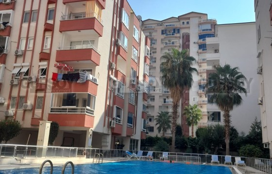 Уютная просторная квартира 1+1 всего в 350 метрах от моря в Махмутларе по доступной цене, 65 м2 в Турции - фото 3