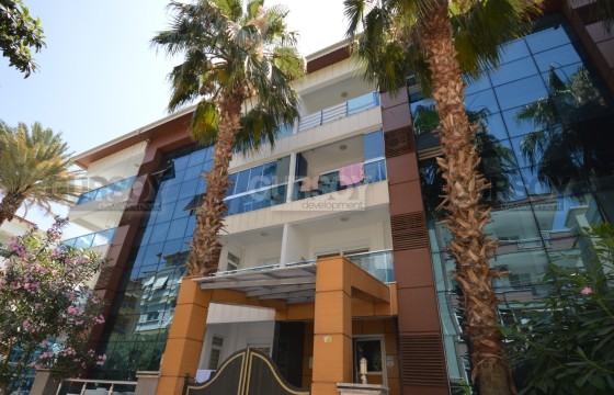 Меблированная квартира 1+1 в уютном комплексе всего в 300 м от пляжа Клеопатры, 50 м2 в Турции - фото 11