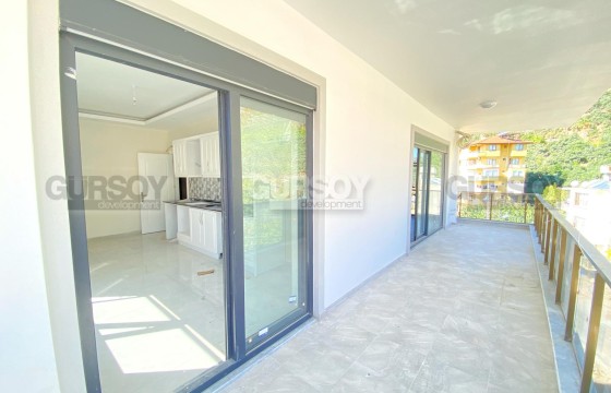 Дуплекс 4+1 с видом на море и крепость, 220 кв.м. Центр, Алания. в Турции - фото 1