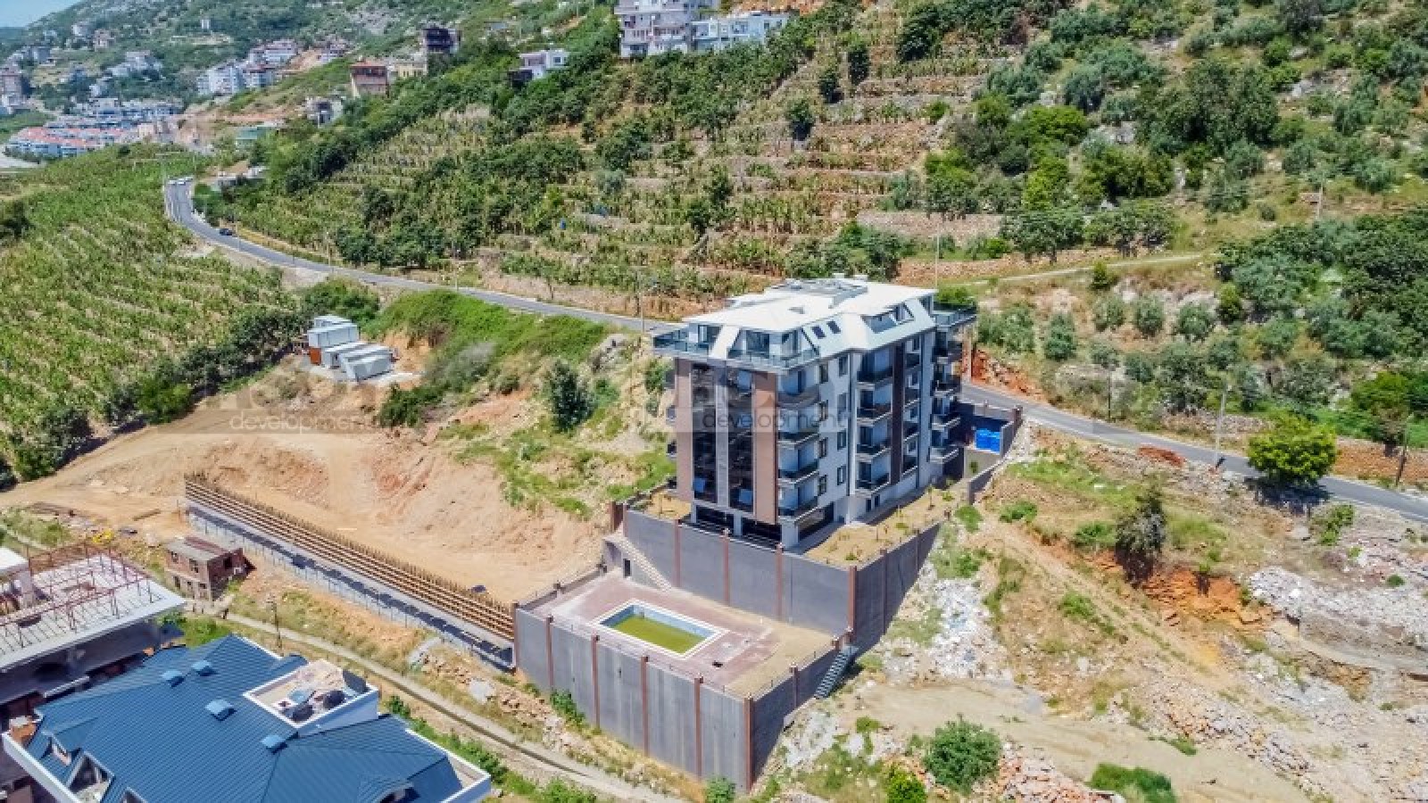 Меблированная квартира 1+1 в новом ЖК всего в 600 м от пляжа Клеопатры, 50 м2 в Турции - фото 1