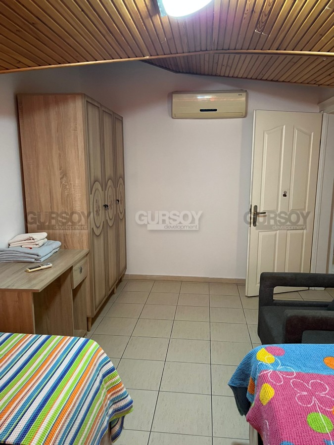 Уютная квартира-дуплекс 4+1 в центе Алании, 225 кв.м. в Турции - фото 1