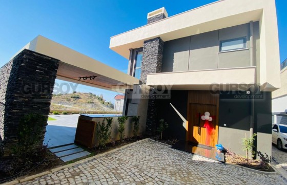 Элитная вилла 3+1 под гражданство в масштабном жилом комплексе в Каргыджаке, 250 м2 в Турции - фото 3