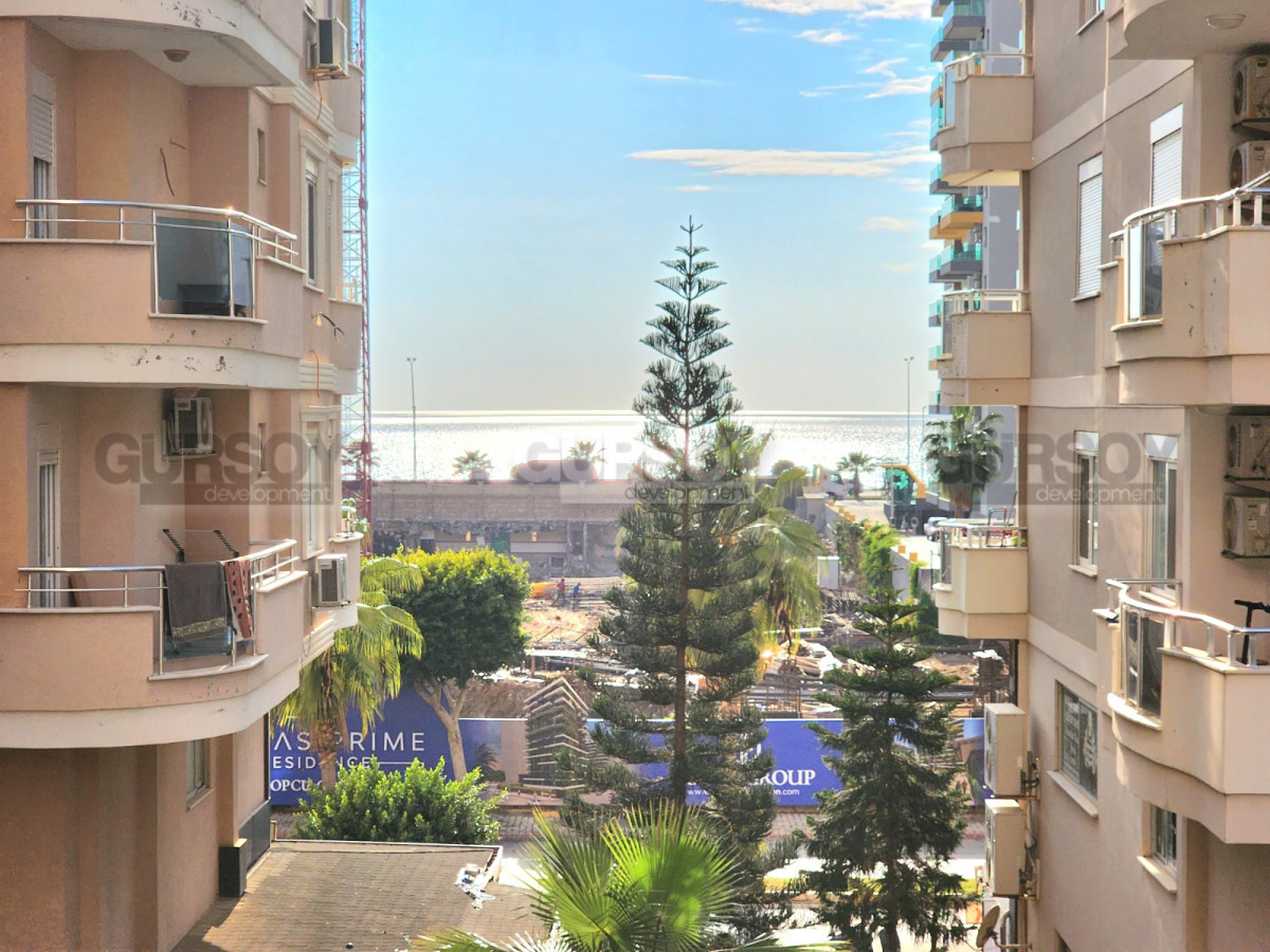 Квартира 3+1 в 2 минутах от моря в Махмутларе, 185 кв.м. в Турции - фото 1