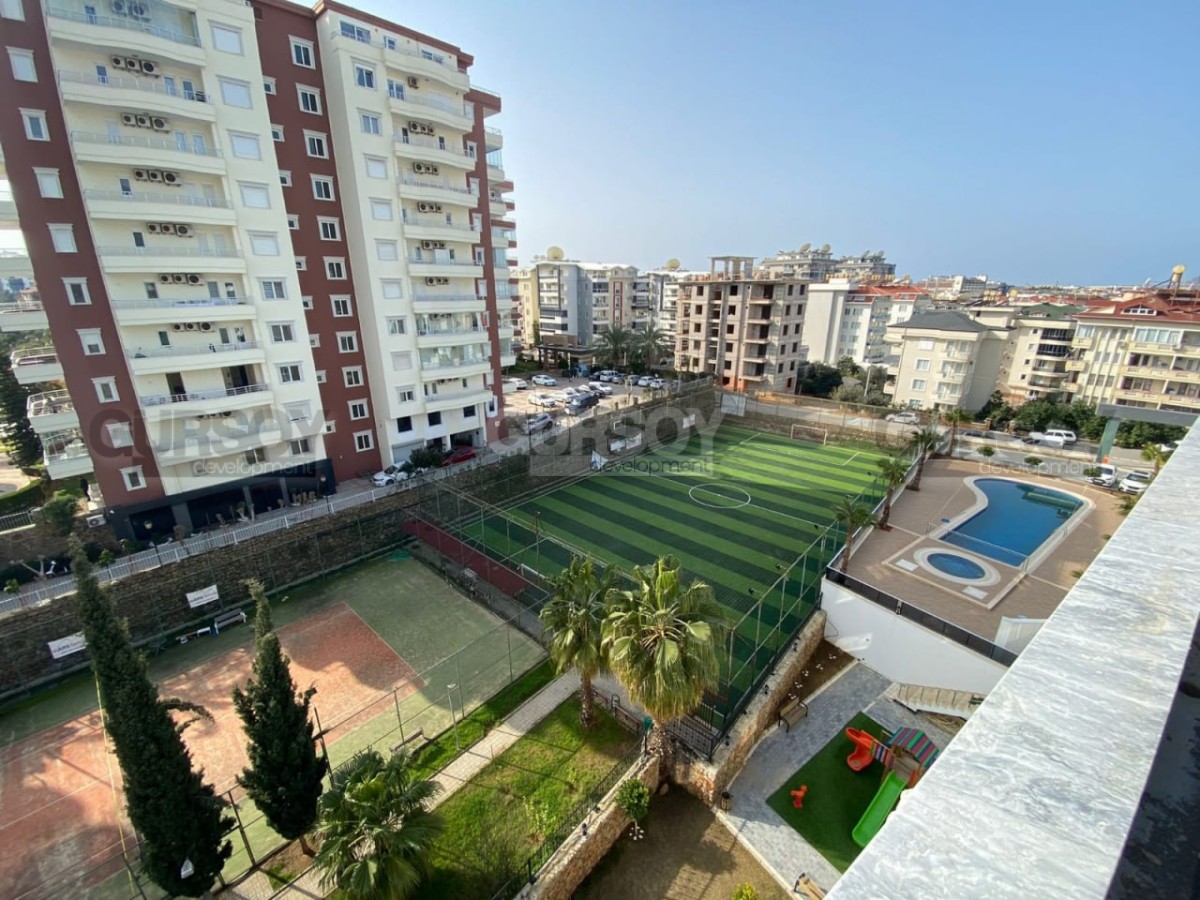 Меблированная квартира 1+1 в 800 метрах от моря в районе Оба, 45 м2 в Турции - фото 1