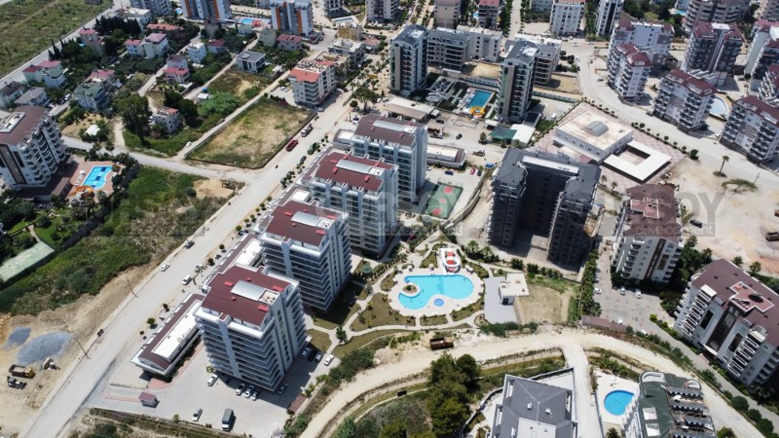 Новая просторная квартира 1+1 в элитном комплексе в Авсалларе, 65 м2 в Турции - фото 1