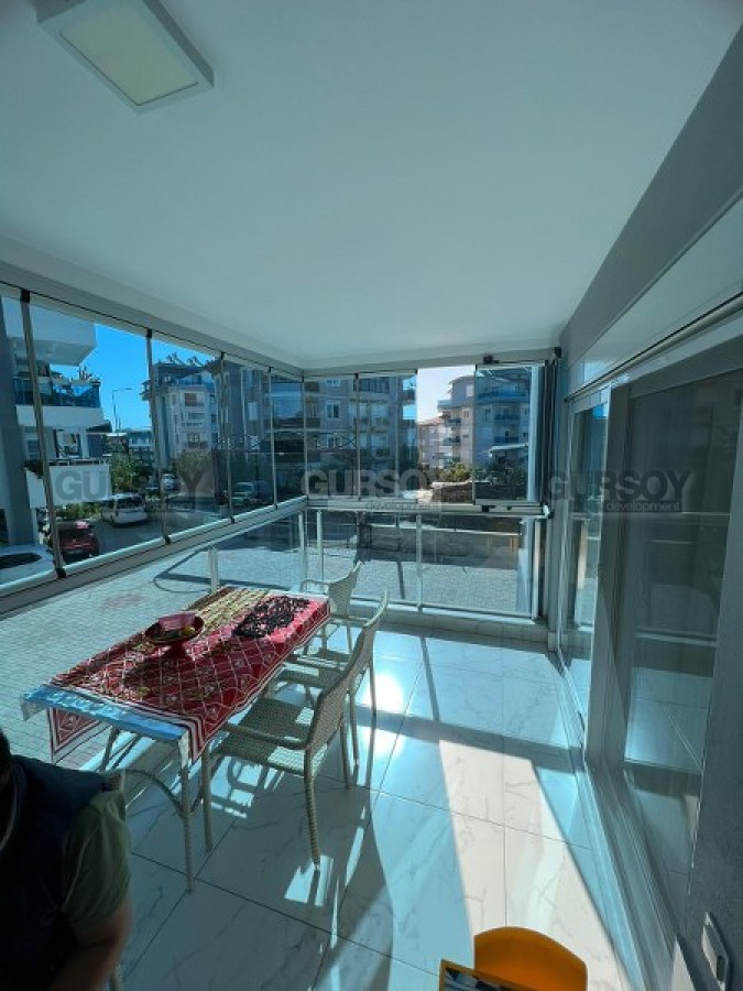 Стильная квартира 3+1 в районе Хасбахче, 140 м2 в Турции - фото 1