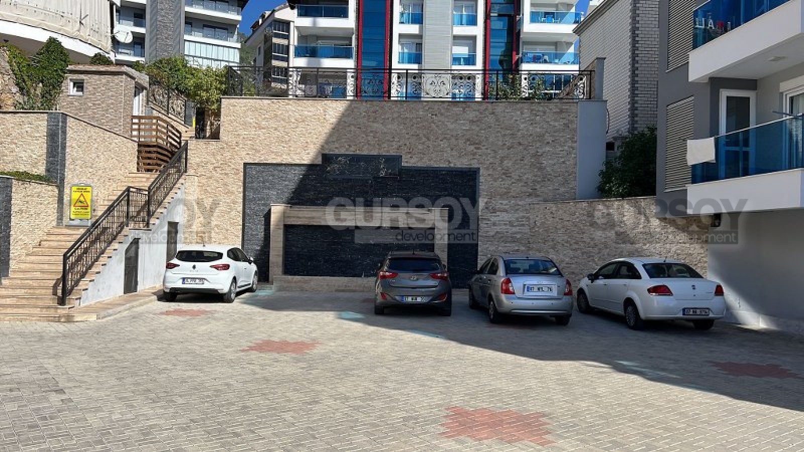 Стильная квартира 3+1 в районе Хасбахче, 140 м2 в Турции - фото 1