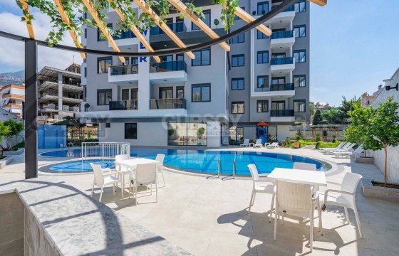 Меблированная квартира 2+1 с видом на Крепость в элитном ЖК в 450 м от моря в центре Алании, 90 м2 в Турции - фото 3