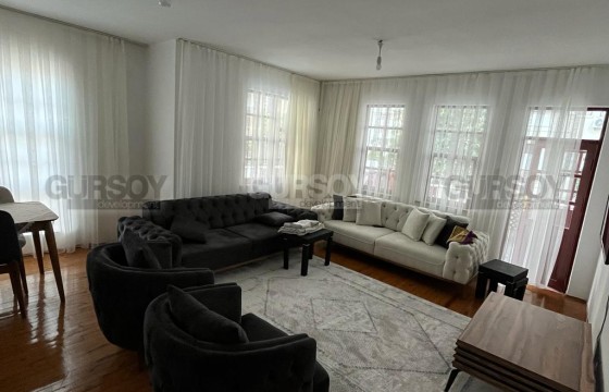 Просторная квартира 2+1, общей площадью 100 м2, в центре Аланьи и в 350 метрах от пляжа в Турции - фото 2