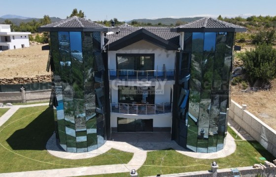 Элитная трехэтажная вилла 8+3, общей площадью 660 м2, в спокойном, престижном районе Аланьи - Инжекум в Турции - фото 4