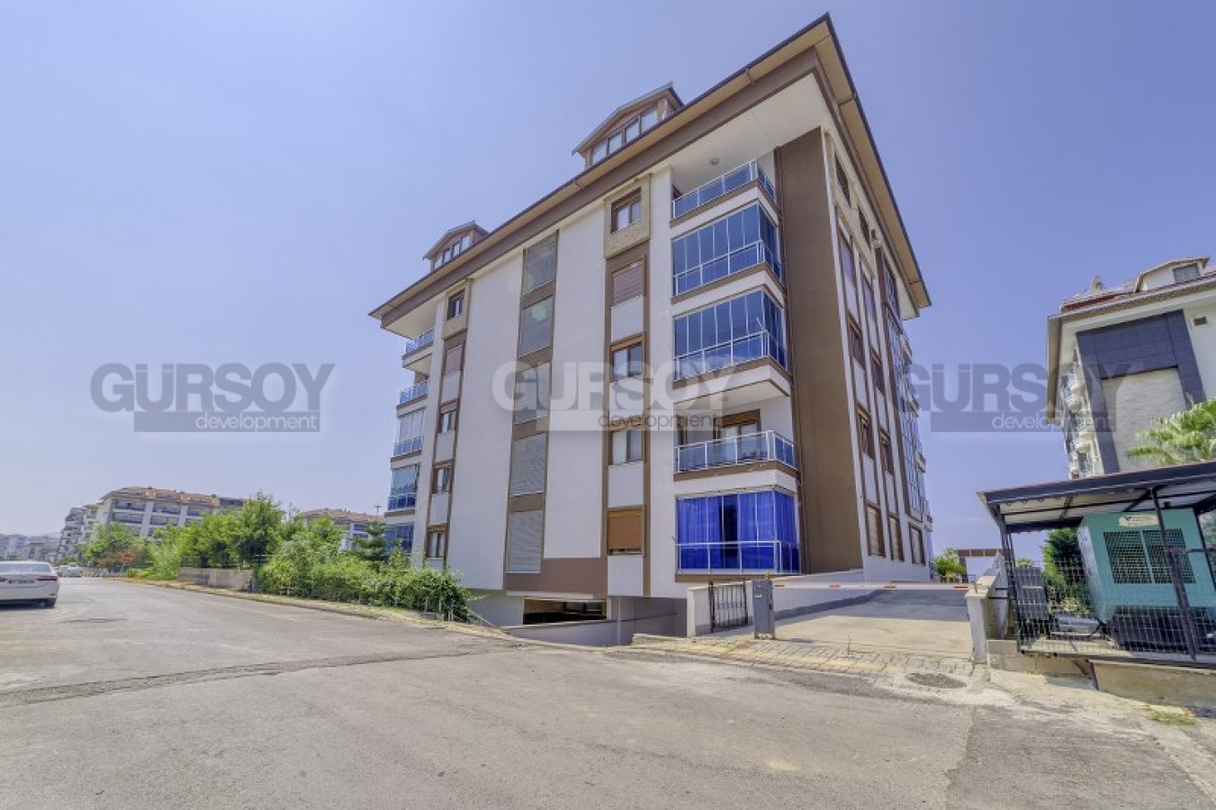 Современная, комфортабельная квартира на первой линии от моря, в центре элитного районе Аланьи - Кестель в Турции - фото 1