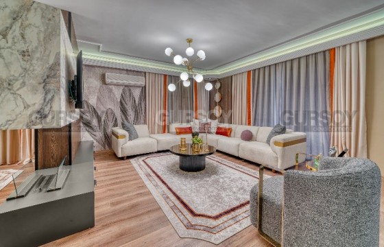 Роскошная двухуровневая квартира с дизайнерским ремонтом, в живописном жилом комплексе, в центре района Оба в Турции - фото 5