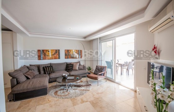 Дуплекс на 4-м этаже с мансардой в 750 метрах от моря, в комфортабельном районе Аланьи - Джикджилли в Турции - фото 5