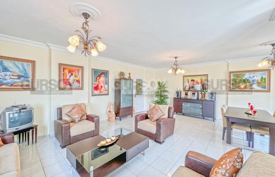 Просторная квартира с классическим дизайном в 700 метрах от пляжа Кейкубат, в центре Аланьи в Турции - фото 2