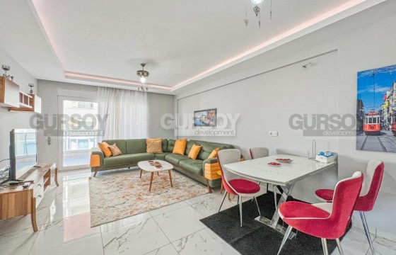 Большая квартира 1+1, общей площадью 85 м2, на 6-м этаже, в центре района Махмутлар в Турции - фото 2