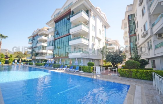 Квартира 1+1 с качественным ремонтом в 400 метрах от моря, район Кестель в Турции - фото 3