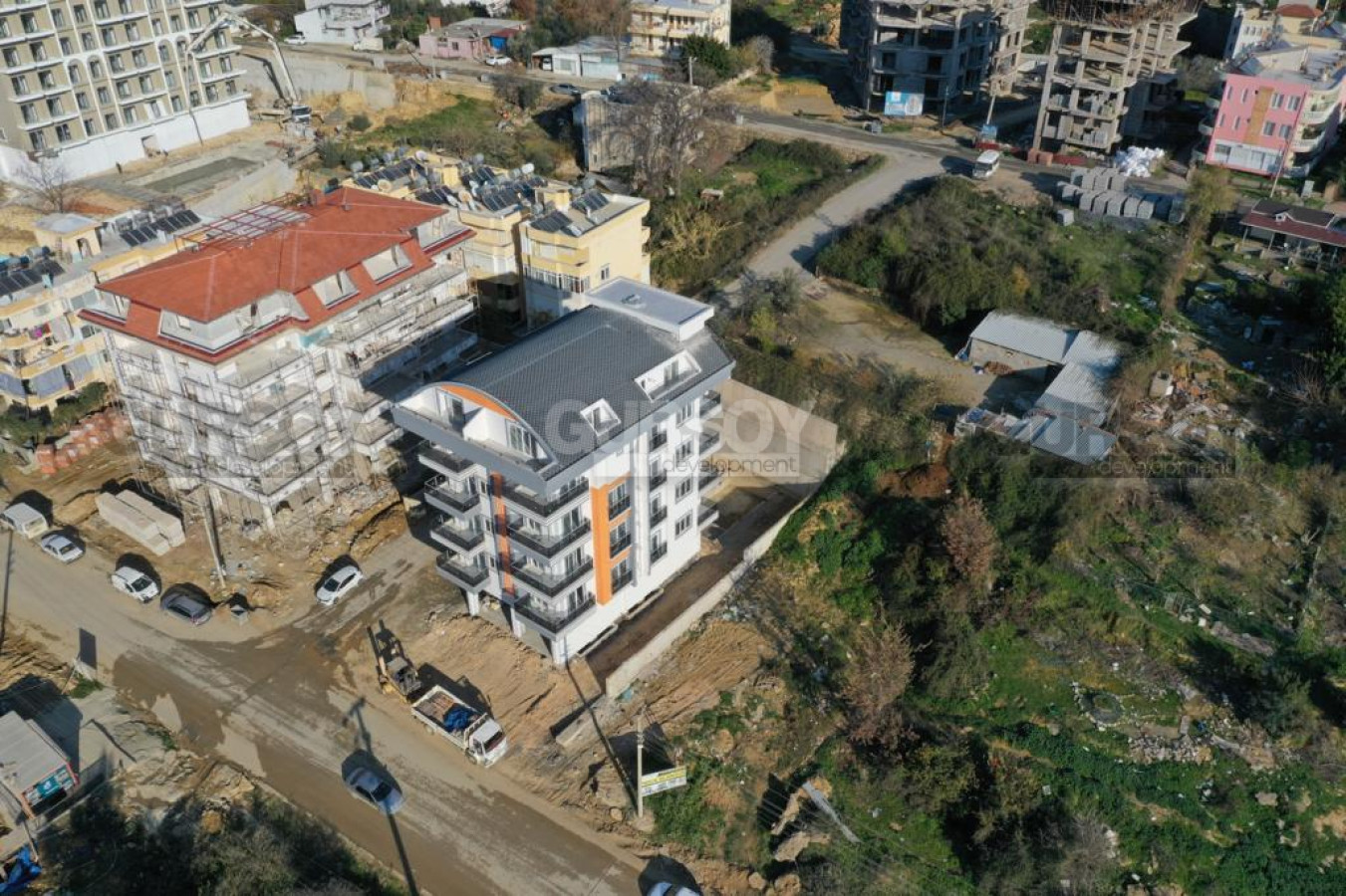 Квартиры от застройщика в готовом комплексе в Авсалларе, 54 м2-105 м2 в Турции - фото 1