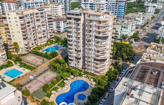 Уютная трехкомнатная квартира по бюджетной цене в районе Махмутлар в Турции - фото 1